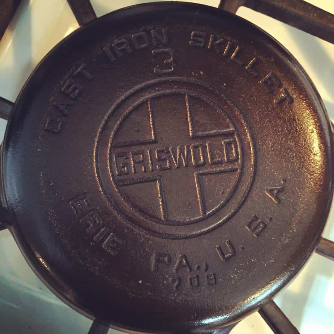 how to tell how old a cast iron skillet is