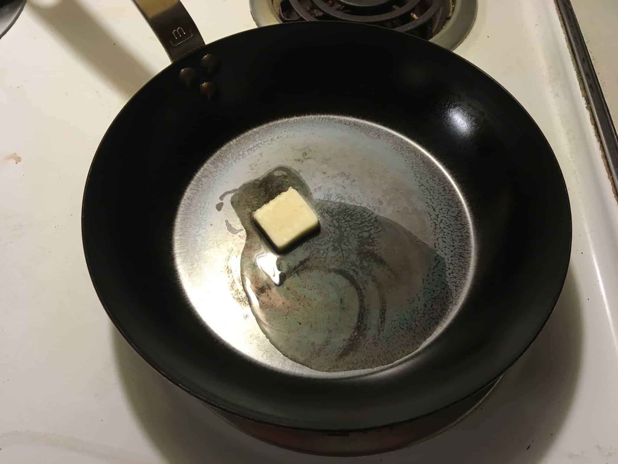seasoning carbon steel pan