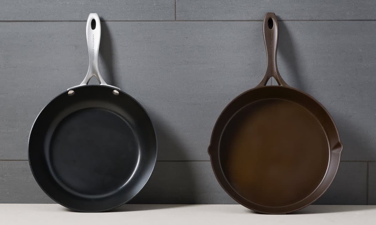 carbon steel pan vs cast iron