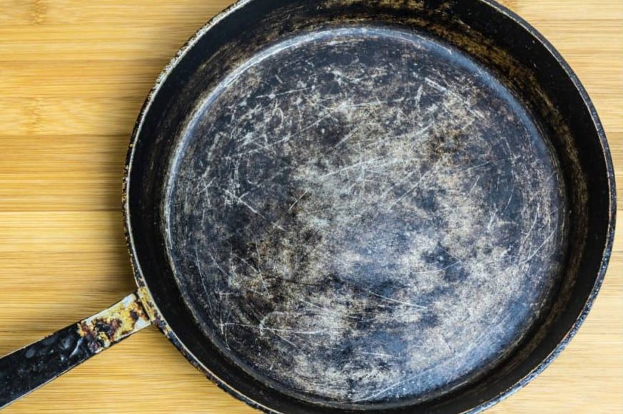 Risks of Using a Scratched Non-Stick Pan