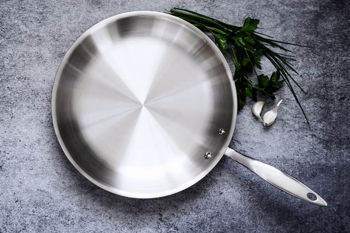 Stainless steel skillets