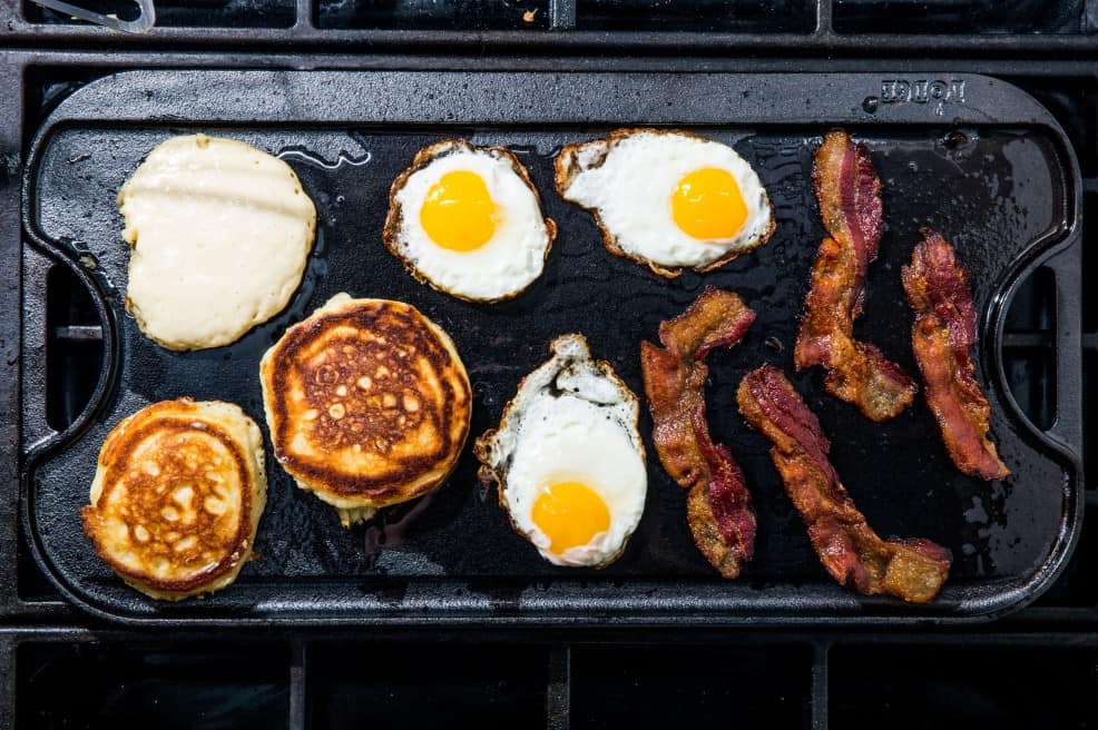 difference between skillet and griddle