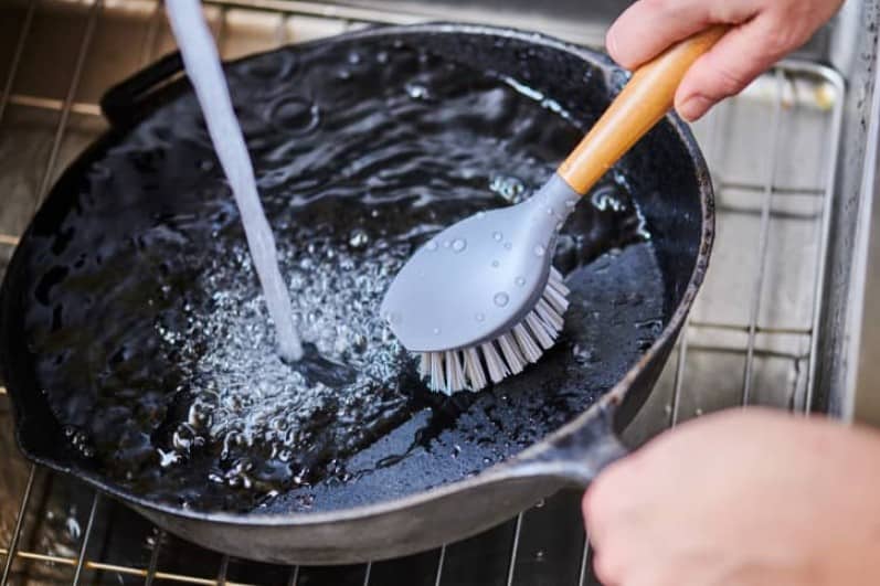 types of kitchen pans