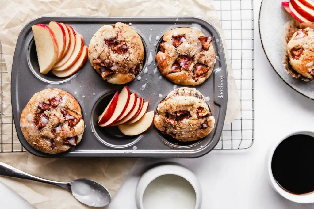 Apple Fritter Muffins