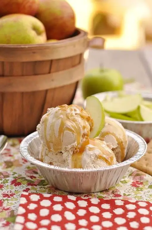Apple Pie Filling Ice Cream