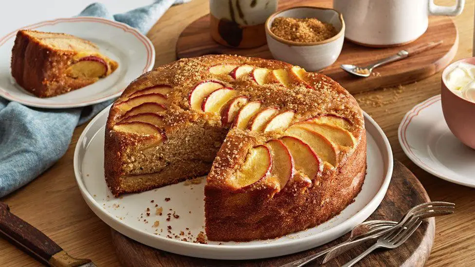 Apple and Cinnamon Tea Loaf