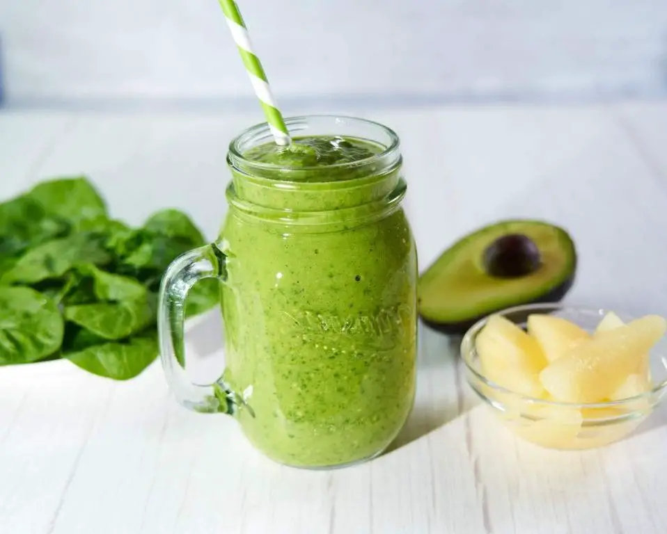 Avocado Green Smoothie Detox