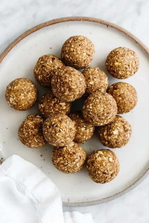 Banana Bread Energy Balls