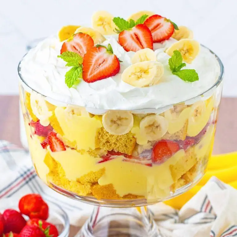 Banana Pudding Punch Bowl Cake