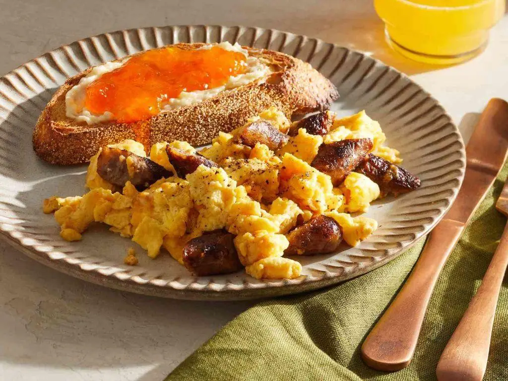 Beef Sausage and Egg Breakfast Scramble