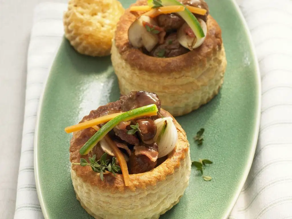 Beef and Mushroom Puff Pastry Shells
