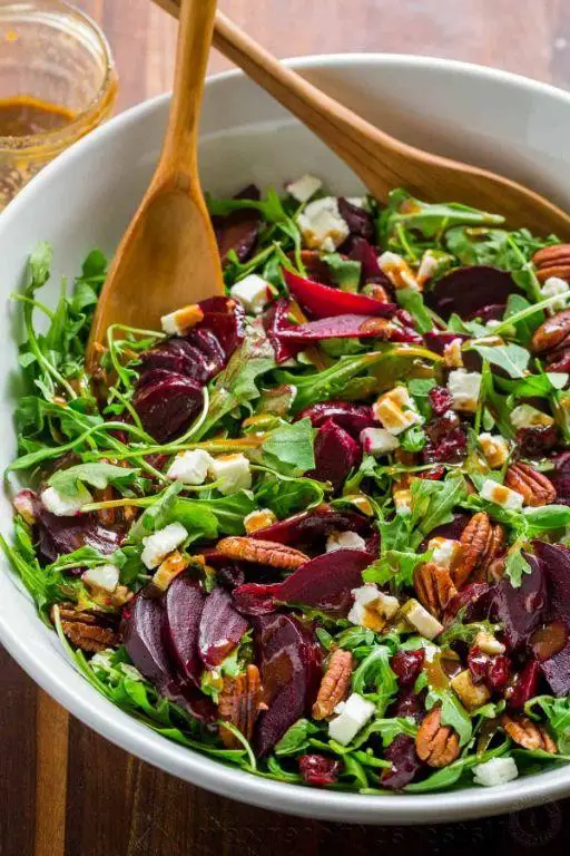 Beet and Arugula Salad with Balsamic Glaze