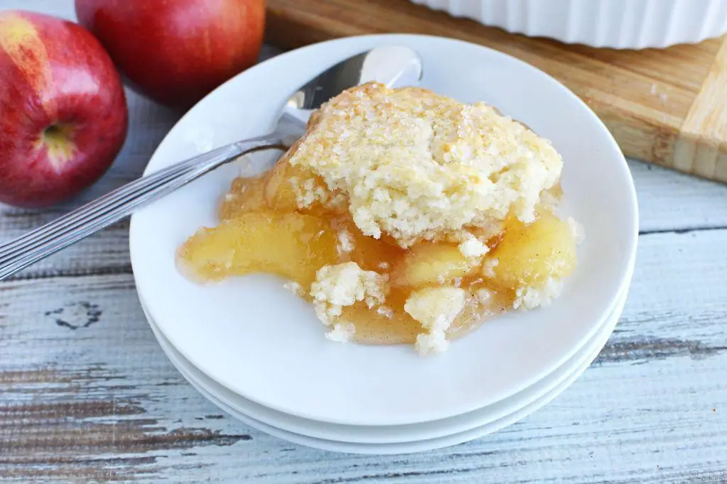 Bisquick Apple Cobbler