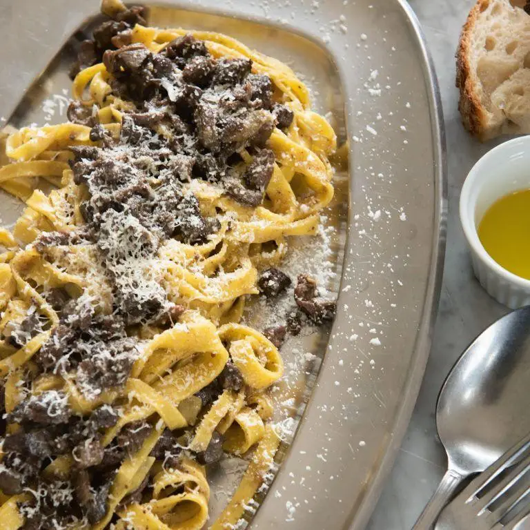 Black Olive Chicken Alfredo with Ragu