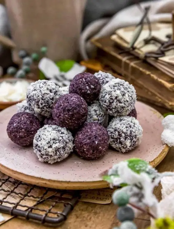 Blueberry Bliss Energy Balls