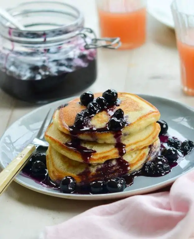 Blueberry Pancakes with Maple Syrup