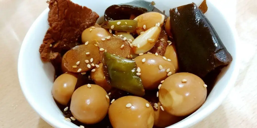 Braised Kelp with Soy Sauce and Ginger