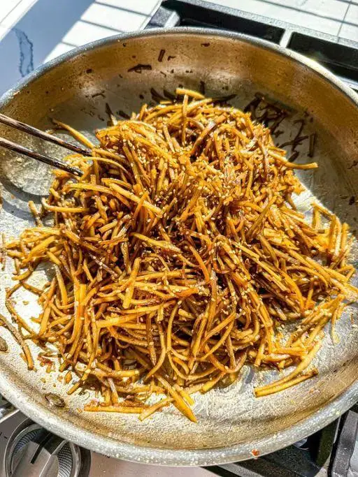 Burdock Root and Mushroom Stir-Fry