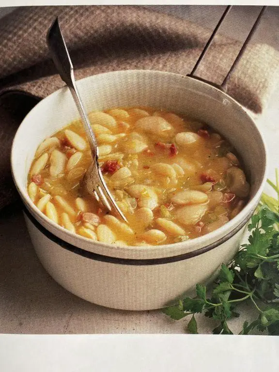 Butter Bean and Bacon Soup