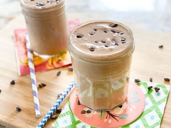 Cacao Nibs and Almond Butter Smoothie