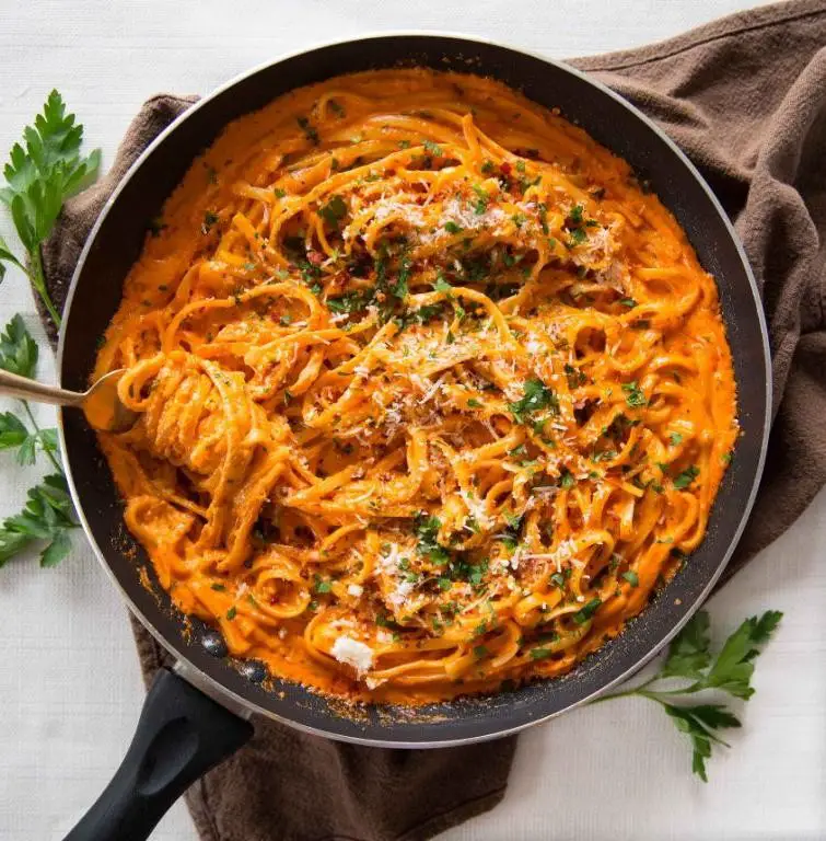 Capellini with Roasted Red Pepper Sauce
