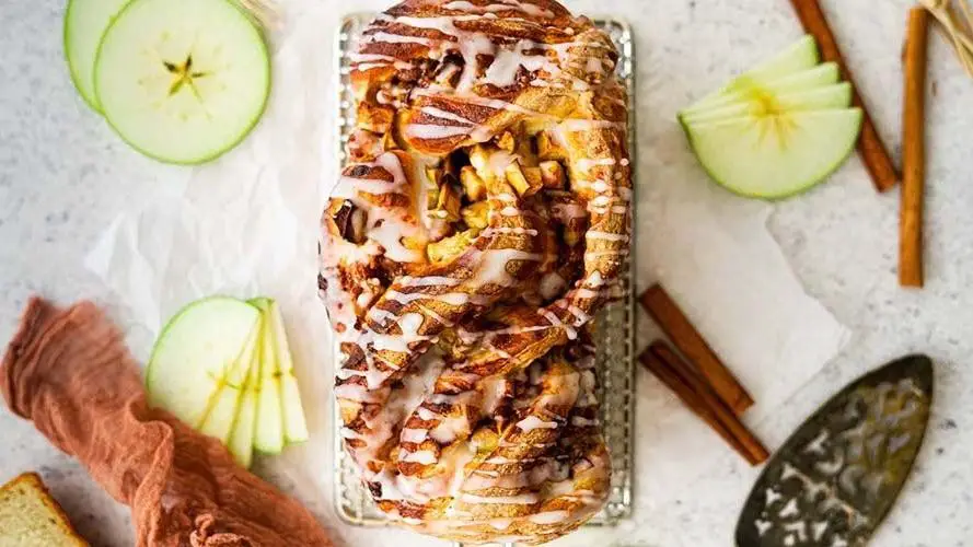 Caramel Apple Yeast Bread