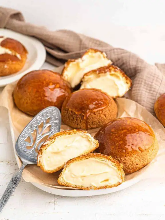 Caramel Custard Cream Puffs