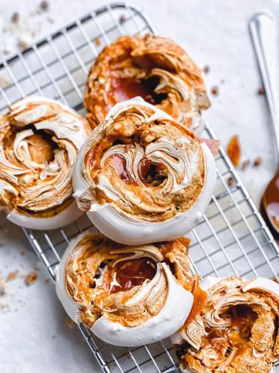 Caramel French Meringues