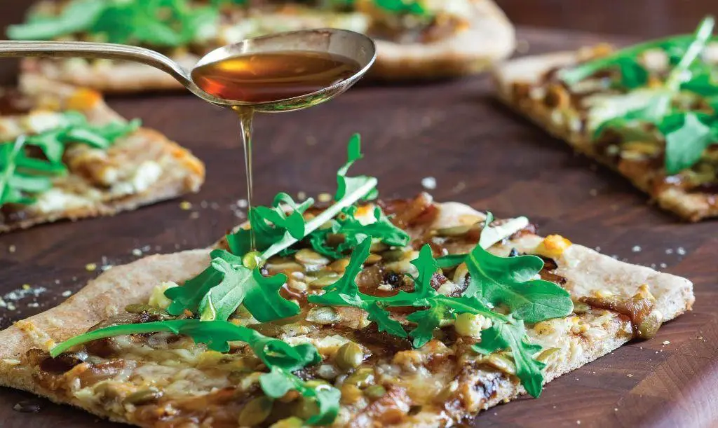Caramelized Onion and Balsamic Pizza Sauce