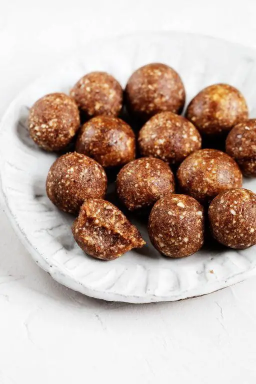 Chai Spice Energy Balls