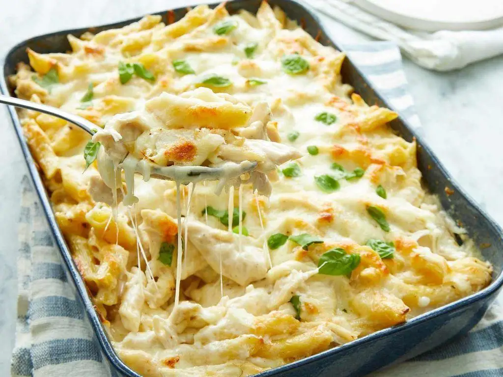 Chicken Alfredo Bake