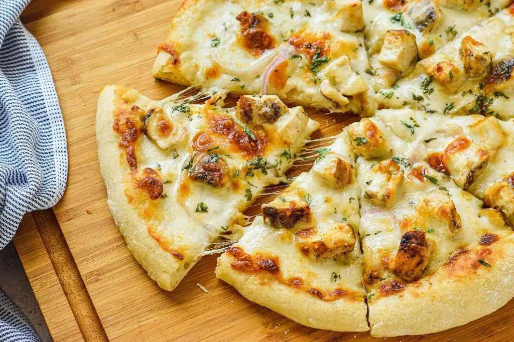 Chicken Alfredo Pizza