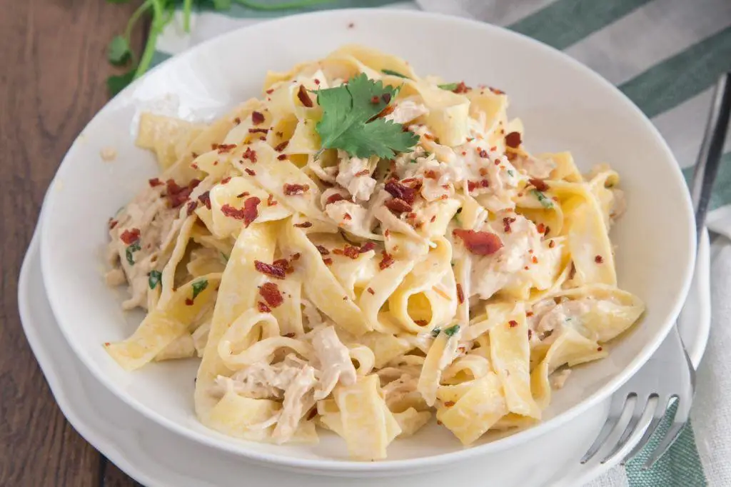 Chicken Alfredo with Bacon