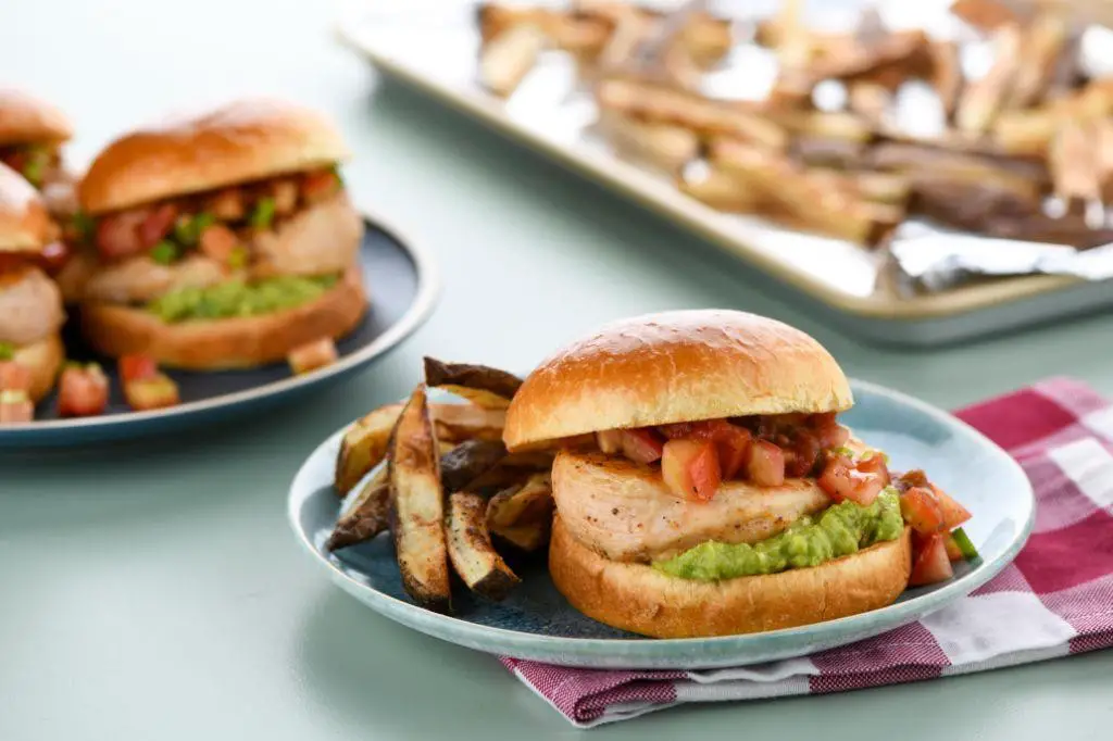 Chicken Cutlet Sandwich with Guacamole