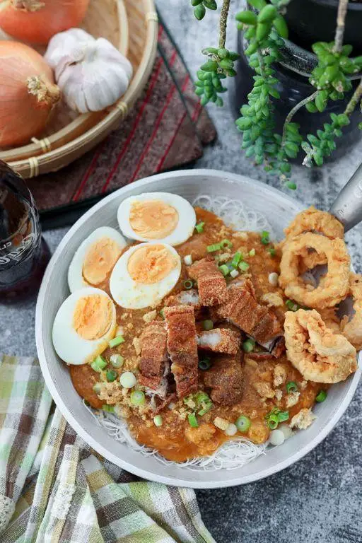 Chicken Palabok with Lechon Kawali