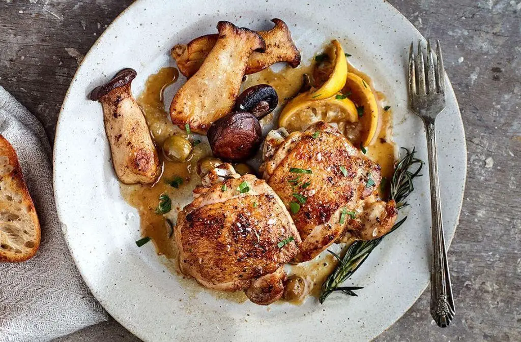 Chicken Thighs with Mushrooms and Olives