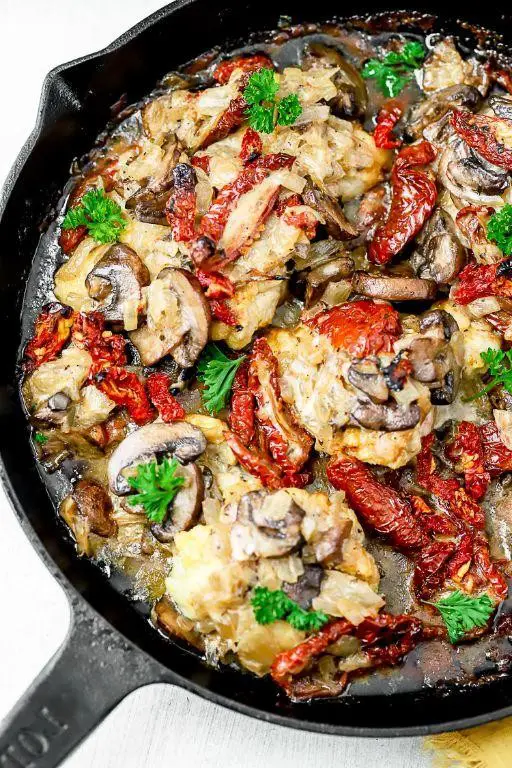 Chicken Thighs with Mushrooms and Sun-Dried Tomatoes