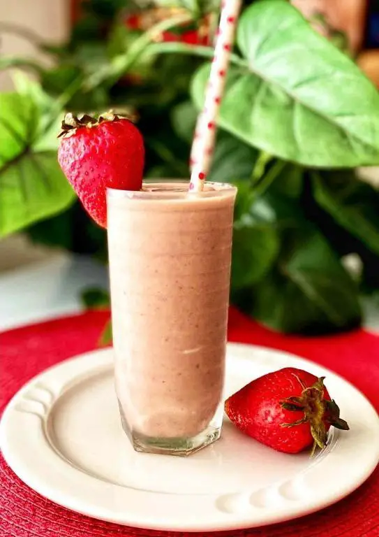 Chocolate Strawberry Smoothie