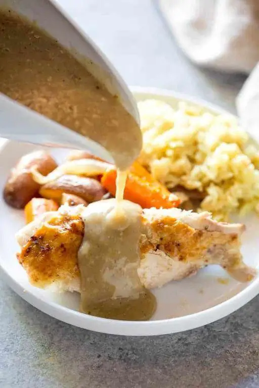 Classic Homemade Chicken Gravy