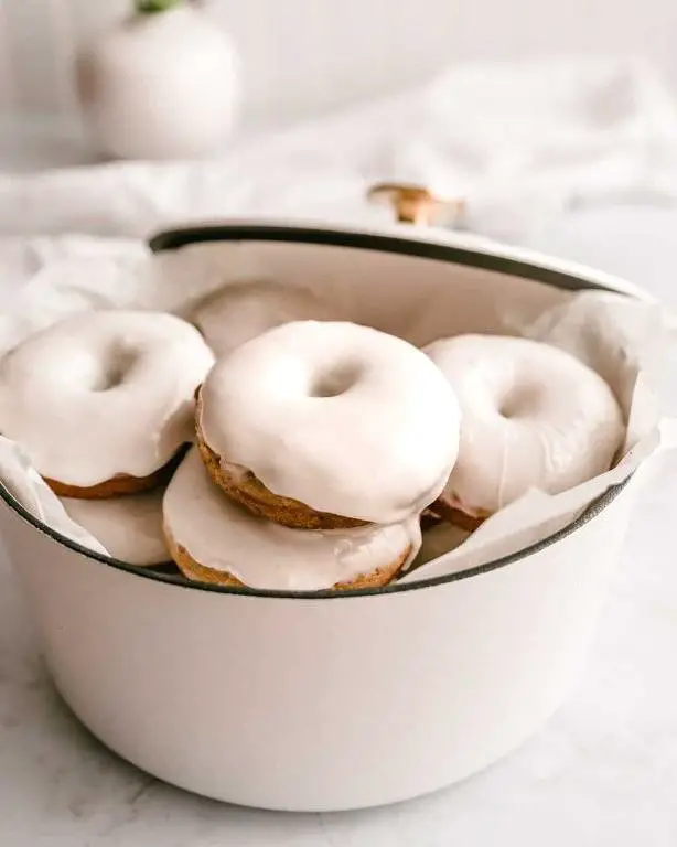 Classic Vanilla Baked Donuts