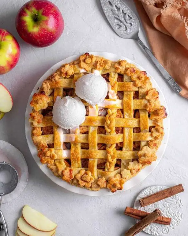 Classic Vegan Apple Pie