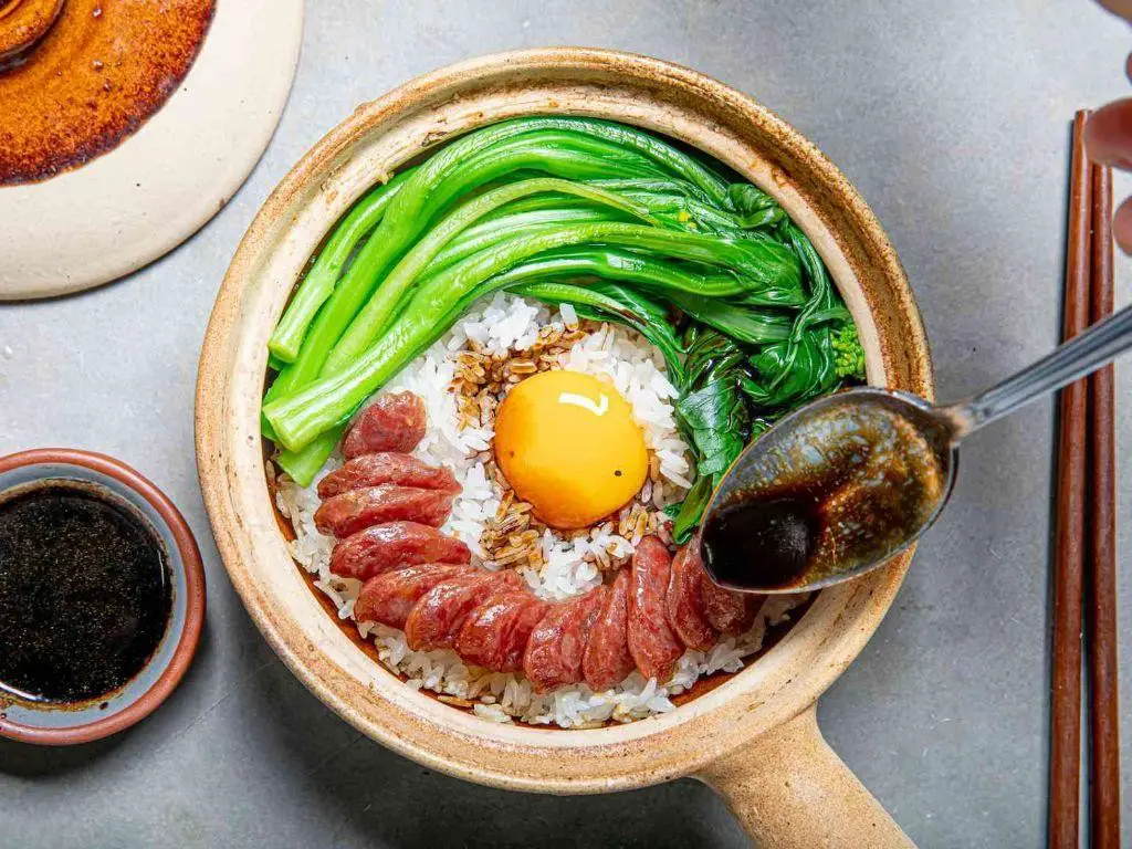 Clay Pot Rice with Chinese Sausage