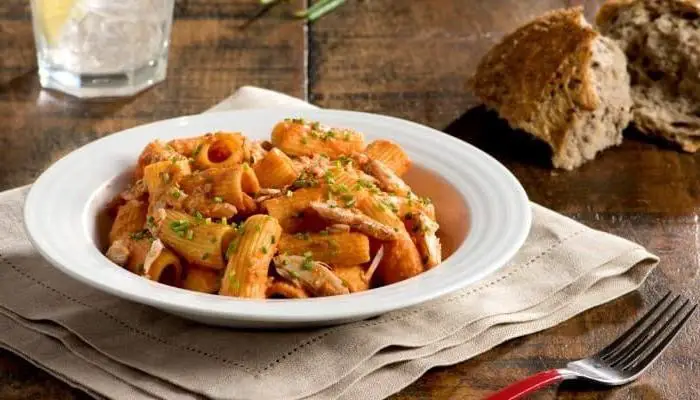Crab and Roasted Red Pepper Pasta