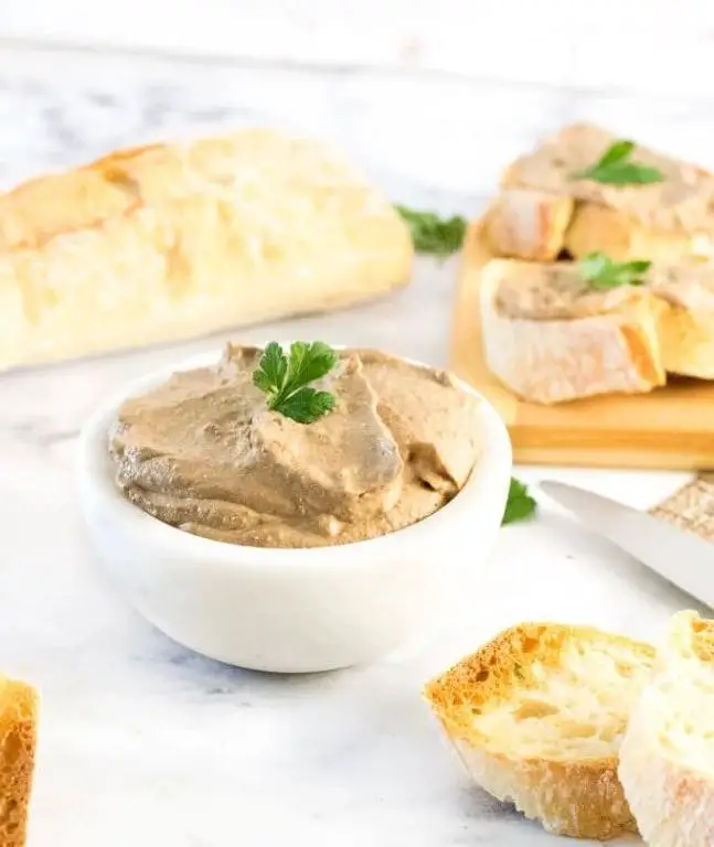 Creamy Chicken Liver Pate with Cream Cheese