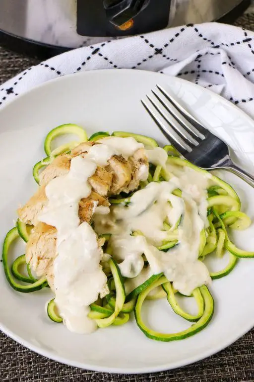 Crockpot Chicken Alfredo with Zucchini Noodles