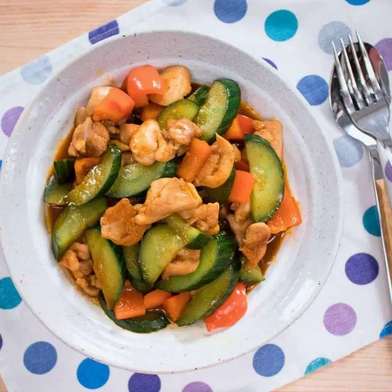 Cucumber and Chicken Stir-Fry
