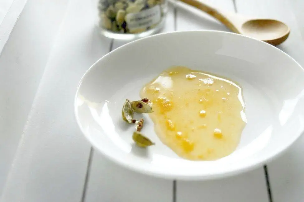Current Jelly and Cardamom
