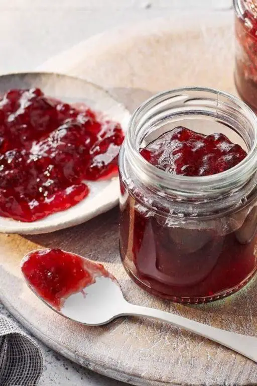 Current Jelly and Clove