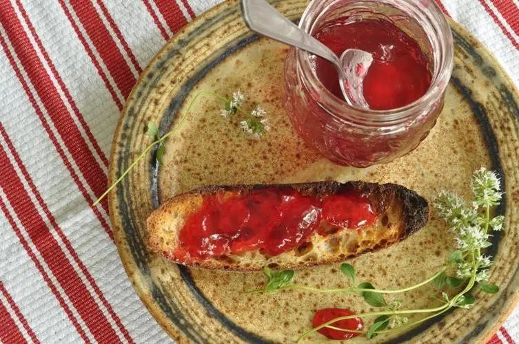 Current Jelly and Thyme