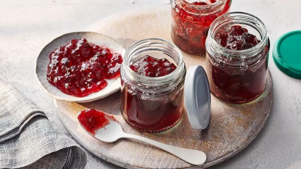 Current Jelly with Vanilla